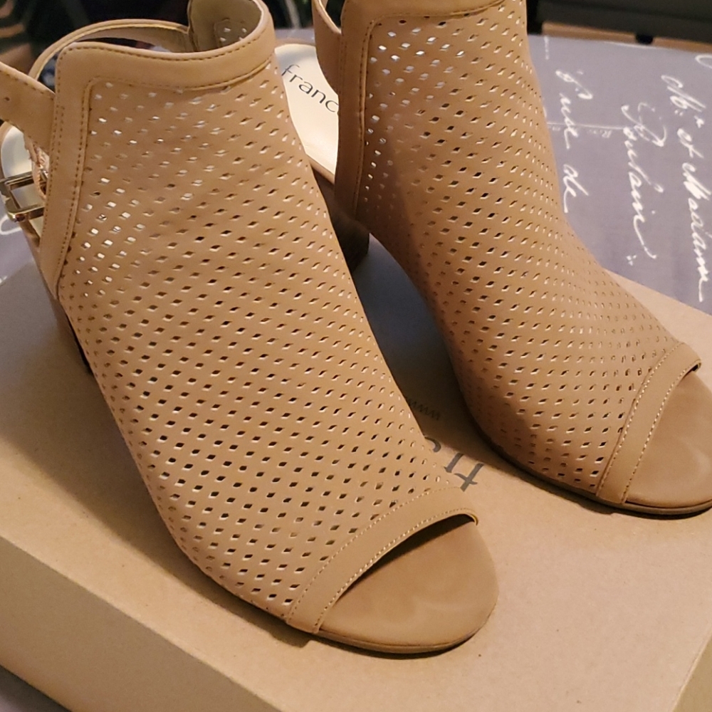 Francescas sandals
